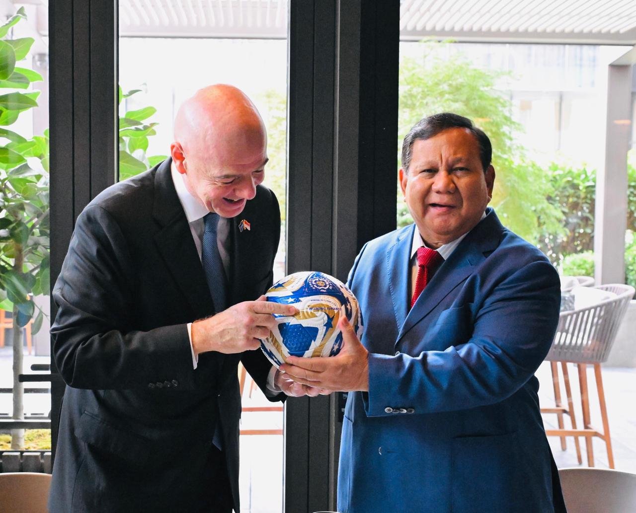 Presiden Prabowo Subianto Jumpa Presiden FIFA di New York