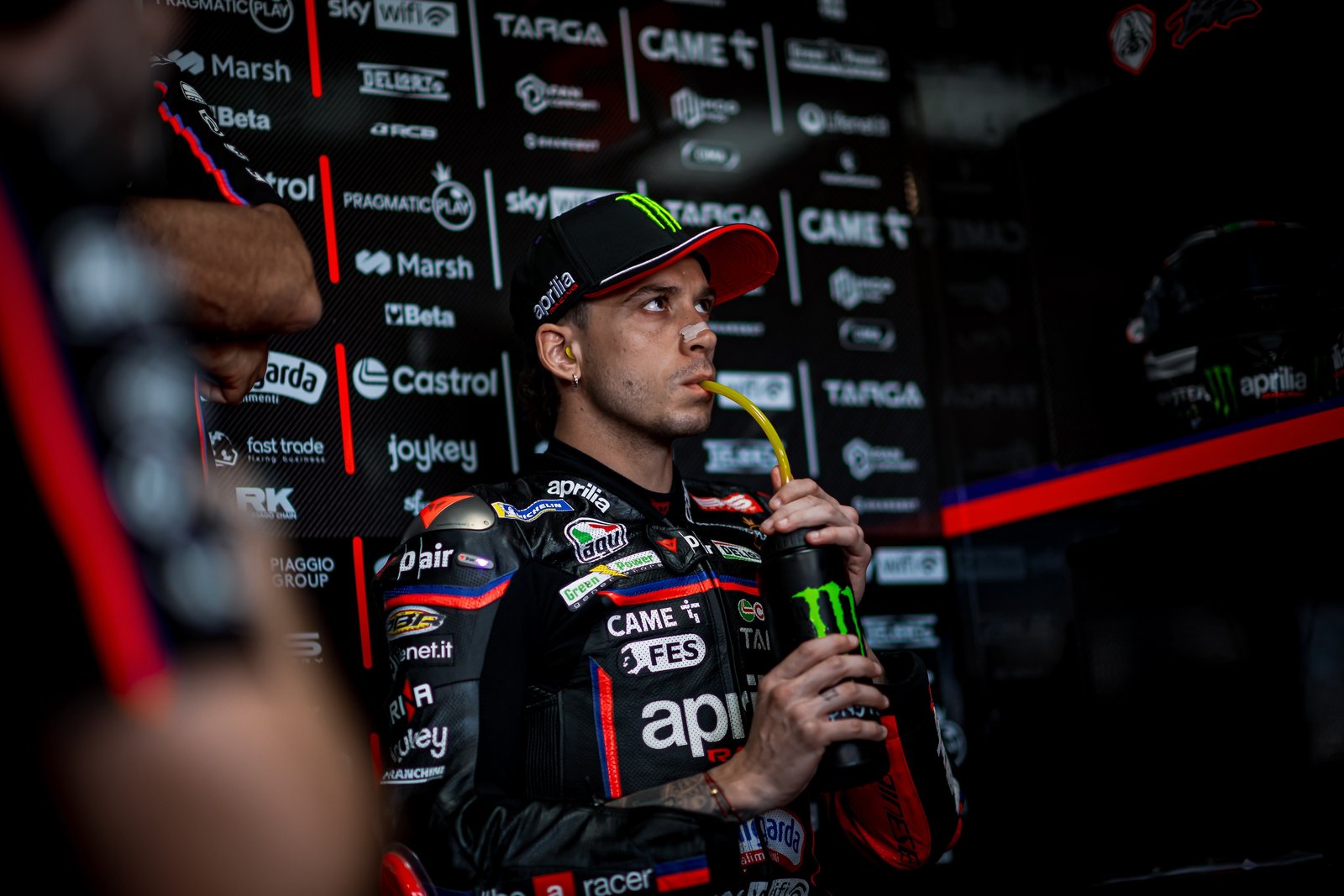 Ini Dia Sanksi untuk Marco Bezzecchi yang Seruduk Motor Marc Marquez di MotoGP Mandalika