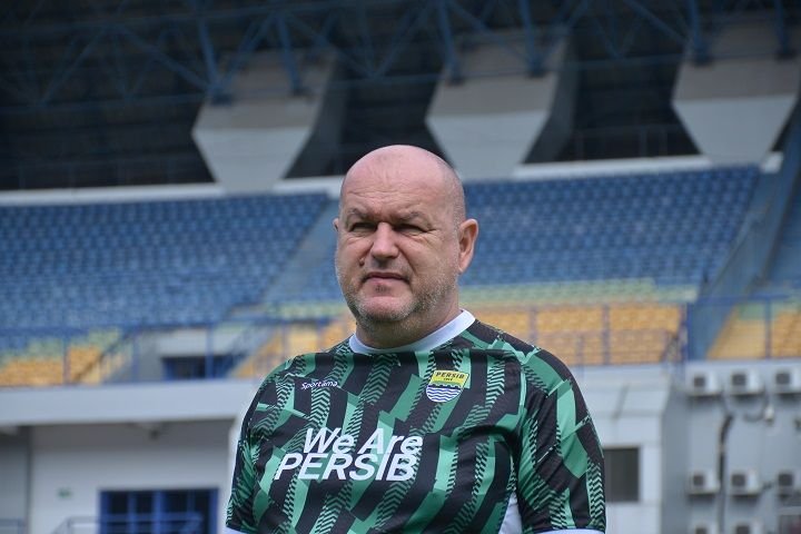 Pesan Bojan Hodak untuk Bobotoh soal Pemain Baru Persib Bandung