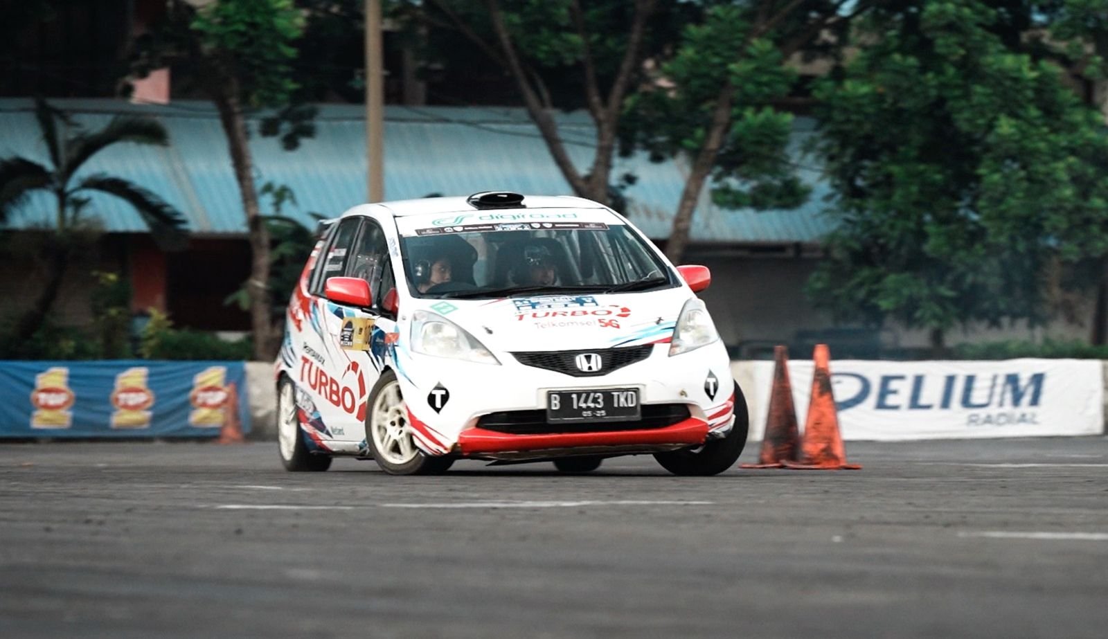 Diva Zahra Pede Ikuti Kejurnas Sprint Rally 2025 Putaran 2 di Sirkuit Jalak Harupat Bandung