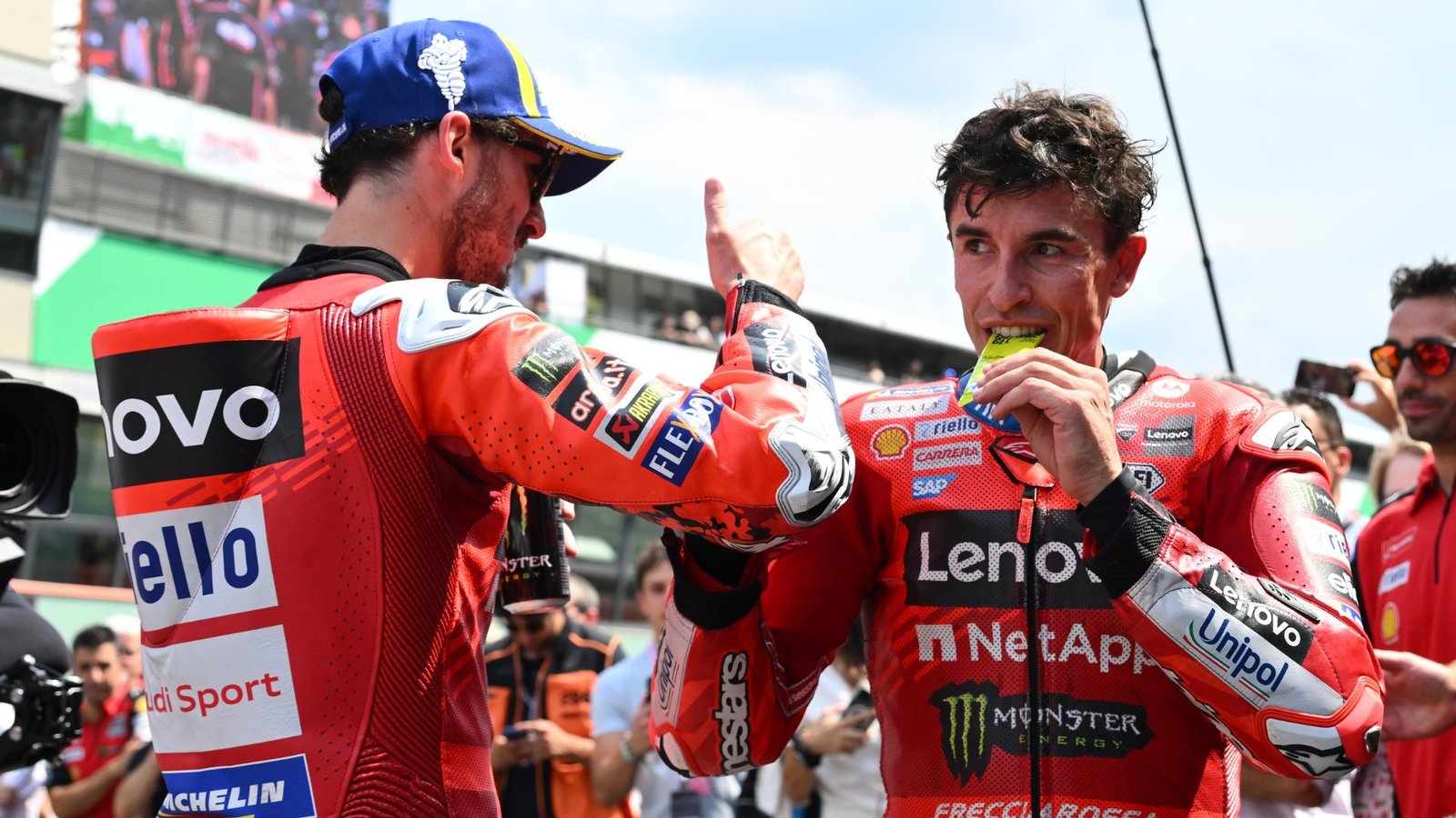 Kesan Pecco Bagnaia Jadi Rekan Setim Marc Marquez yang Juara MotoGP 2025