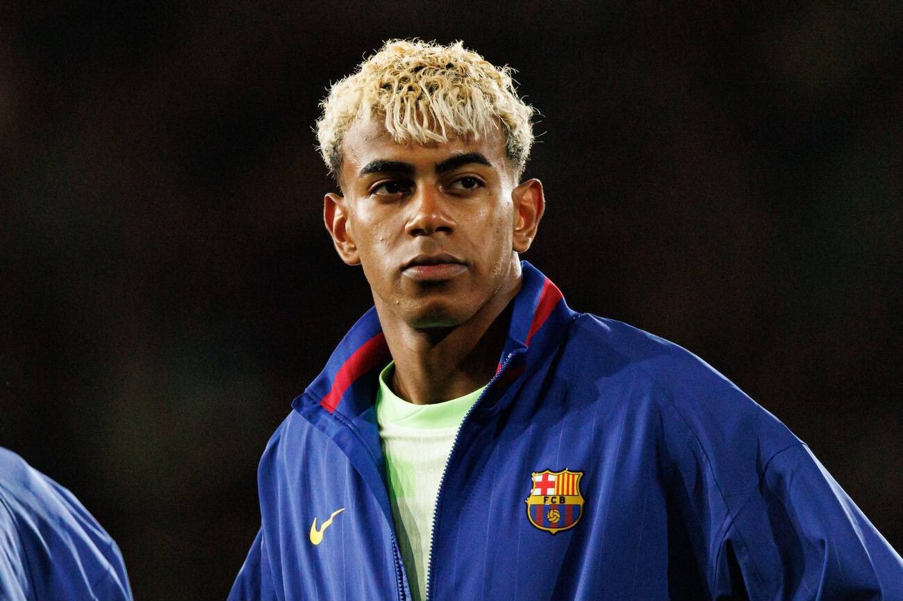 Barcelona vs Valencia: Lamine Yamal Absen, Hansi Flick Marah dan Salahkan Timnas Spanyol