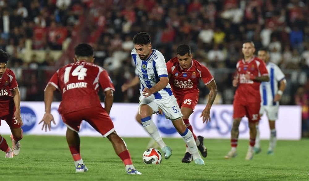 Hasil dan Klasemen Super League: Persib Keok di Kandang Persijap