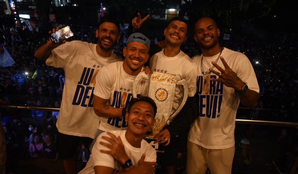 Duel Terakhir Persib Lawan Persis Solo di Liga 1 Dimajukan, Ini Alasannya