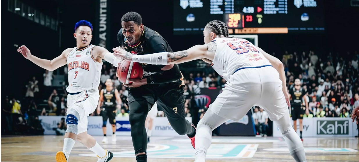 Final IBL 2025: Komentar Pablo Favarel Usai Pelita Jaya Curi Kemenangan di Kandang Dewa United