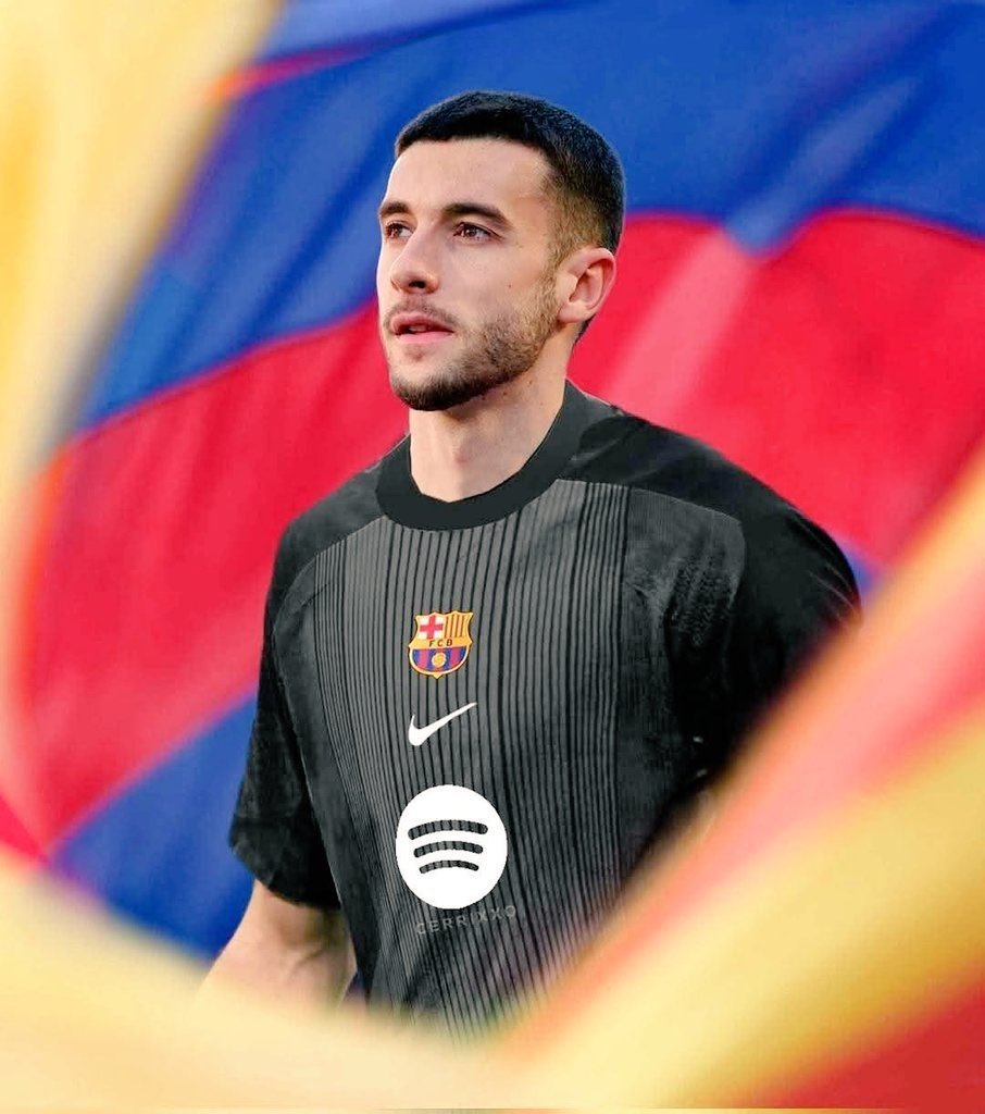 BREAKING NEWS: Barcelona Resmi Boyong Kiper Anyar Joan Garcia dari Espanyol