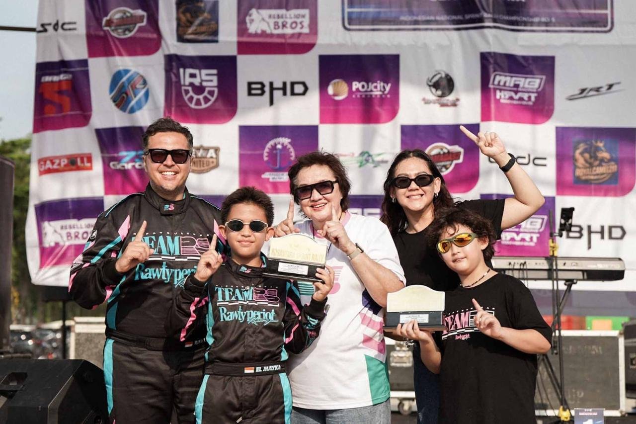 Momen Rifat Sungkar Ajak Putranya Jadi Navigator di Kejurnas Sprint Rally 2025