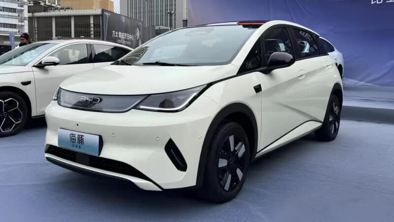 Mobil Listrik BYD Dolphin 2025 Sudah Dijual di China, Cek Harga dan Spesifikasi Terbarunya di Sini!