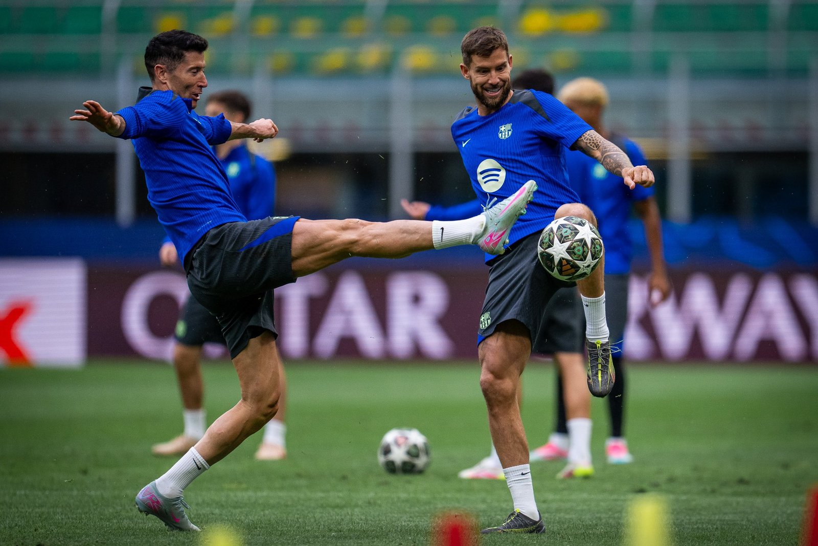 Inter Milan vs Barcelona, Hansi Flick Beri Kabar Gembira soal Robert Lewandowski dan Pertahanan