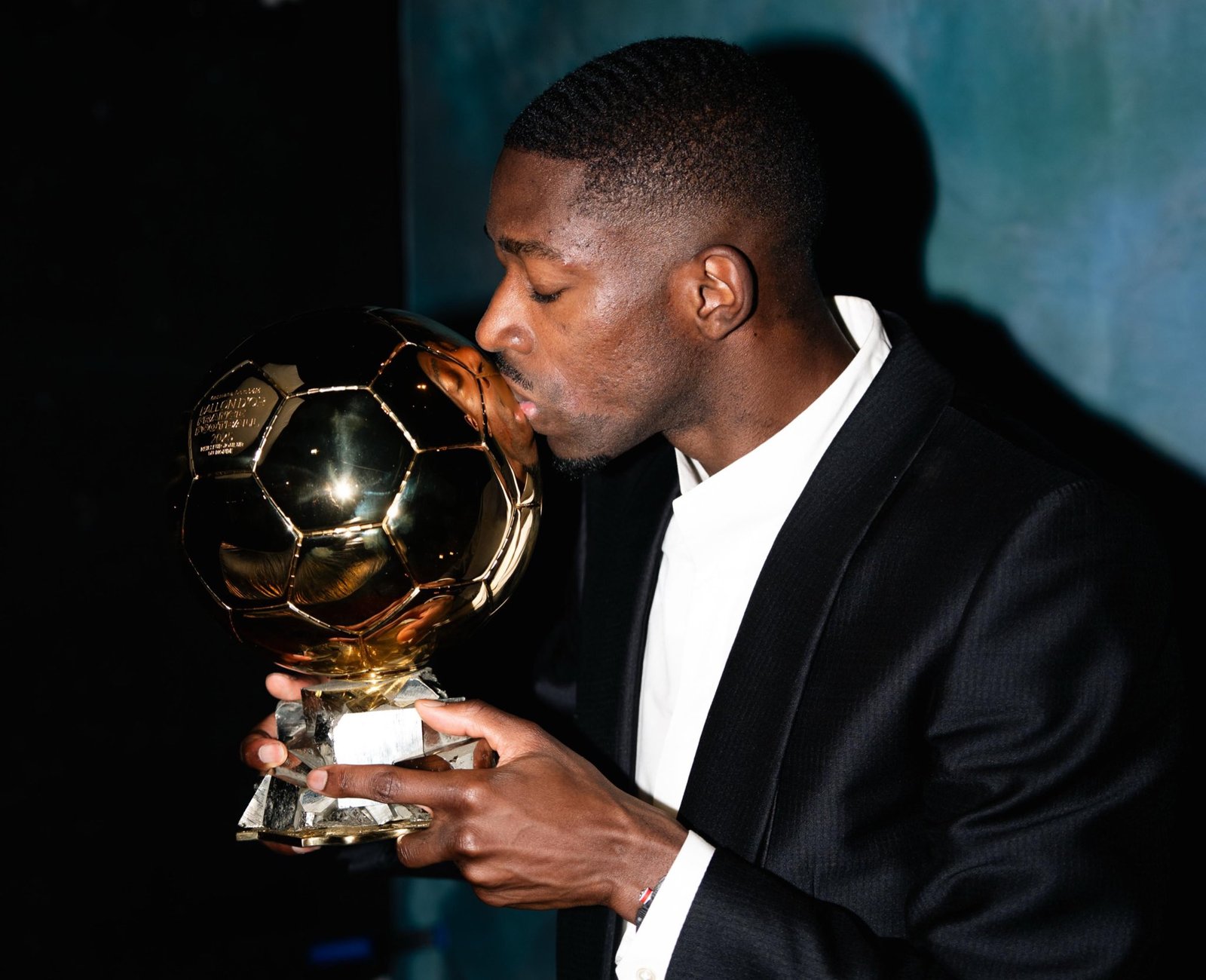 Komentar Ousmane Dembele Usai Menangi Ballon d'Or