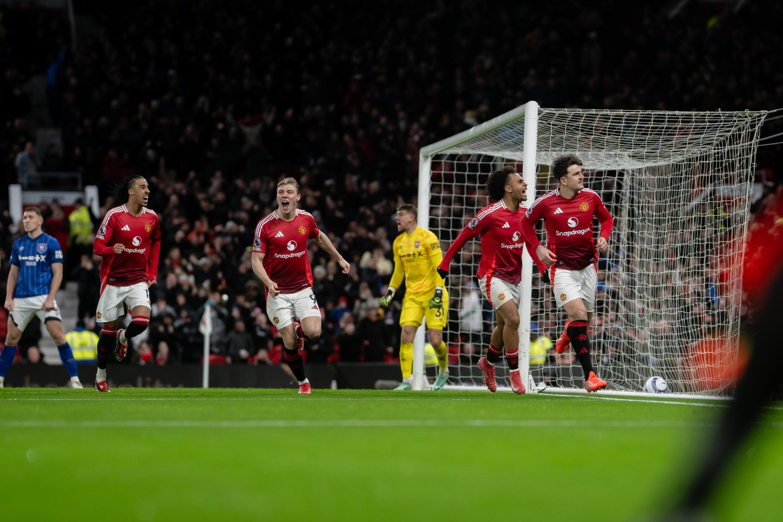 Musim Belum Berakhir, Pemain Manchester United Sudah Dapat Ultimatum Harus Siap Angkat Kaki