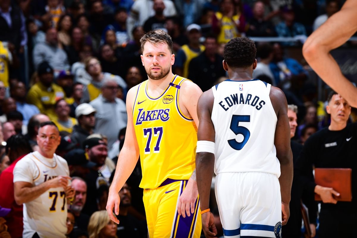Hasil NBA: Salah Stragegi, LA Lakers Kalah 1-3 dari Timberwolves di Playoff