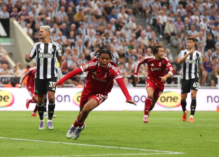 Rio Ngumoha, Jebolan Akademi Chelsea yang Bikin Sejarah di Liverpool