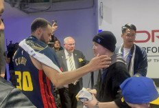  Hasil NBA: Warriors Tekuk Bucks, Stephen Curry Istirahat Total Cuma Jadi Penonton